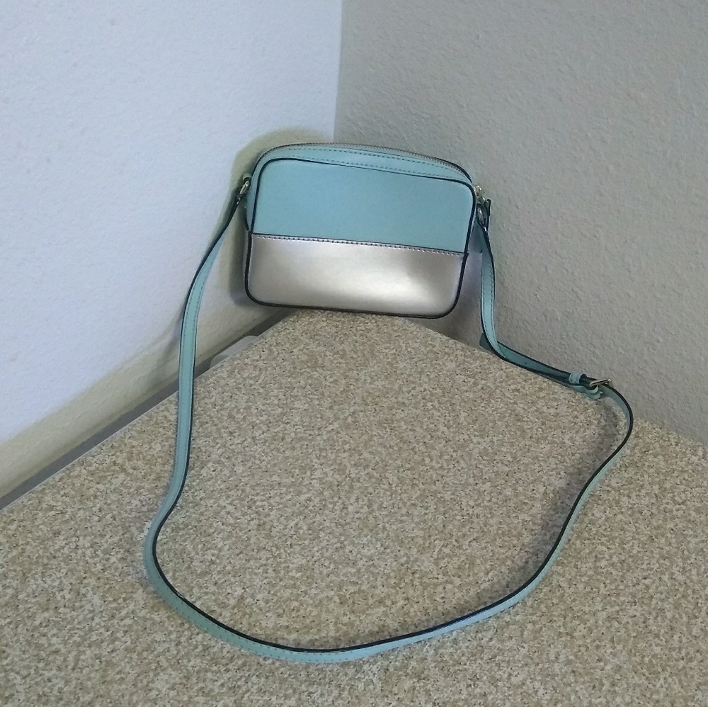 Kate Spade NY Mini Leather Crossbody Bag. - Picture 4 of 6